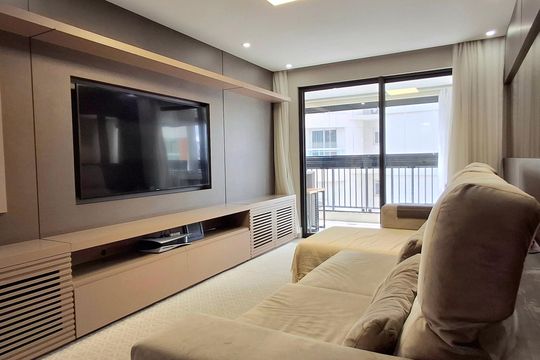 Sala de apartamento para alugar com 3 quartos, 111m² em Campinas, São José