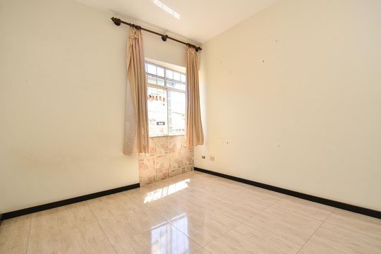 Quarto 2 de casa à venda com 4 quartos, 360m² em Esplanada, Belo Horizonte