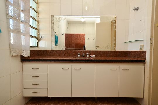 Banheiro da Suíte de casa à venda com 4 quartos, 360m² em Esplanada, Belo Horizonte