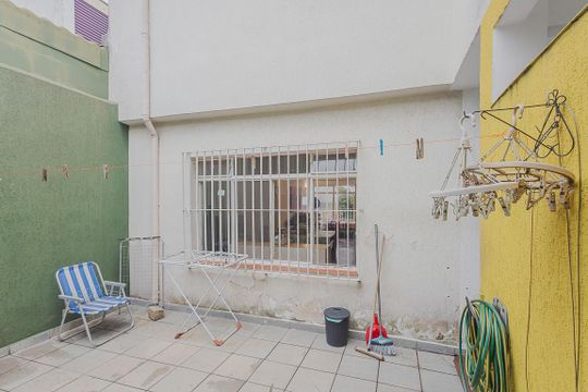 Quintal de casa à venda com 3 quartos, 158m² em Vila Madalena, São Paulo
