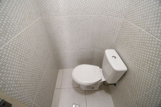 Banheiro de serviço de apartamento à venda com 2 quartos, 75m² em São Bernardo, Campinas