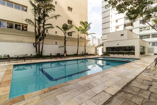 Piscina de apartamento à venda com 3 quartos, 237m² em Higienópolis, São Paulo