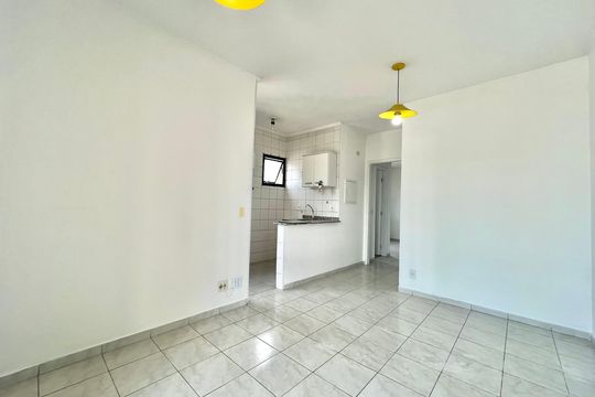 Sala de apartamento para alugar com 1 quarto, 39m² em Campo Belo, São Paulo