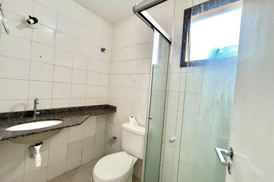 Banheiro da Suíte de apartamento para alugar com 1 quarto, 39m² em Campo Belo, São Paulo