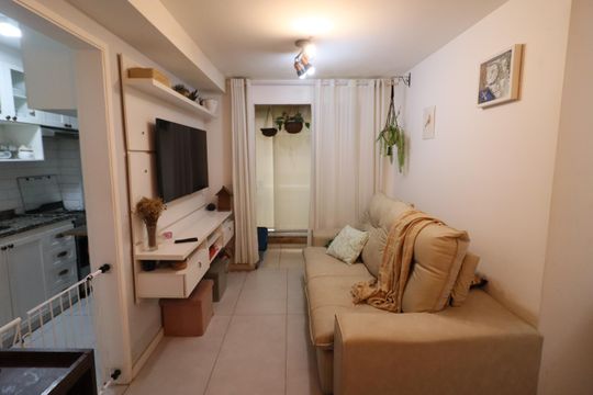 Sala de apartamento à venda com 2 quartos, 48m² em Novo Osasco, Osasco