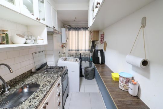 Cozinha e Área de Serviço de apartamento à venda com 2 quartos, 48m² em Novo Osasco, Osasco