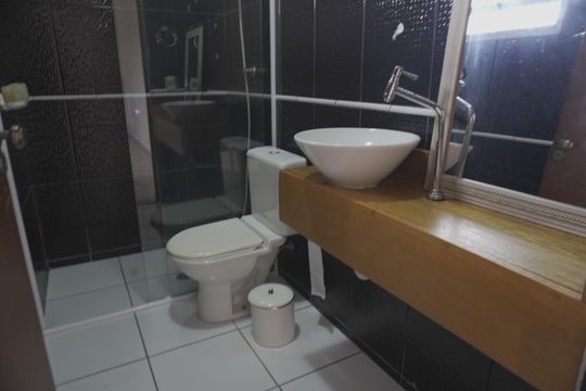 Casa à venda com 4 quartos, 280m² em Jardim Lageado, São Paulo