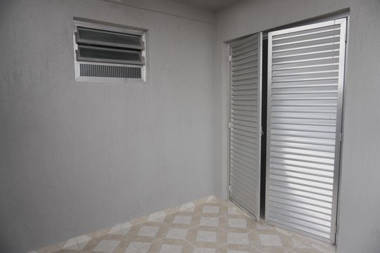 Casa à venda com 4 quartos, 280m² em Jardim Lageado, São Paulo