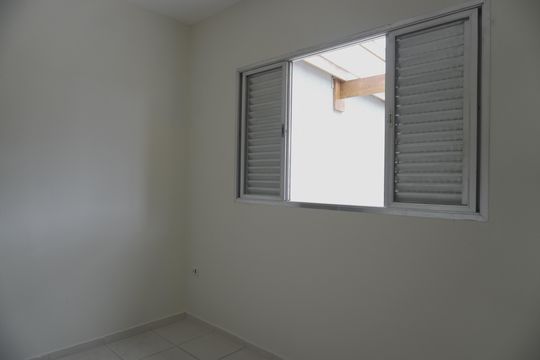 Casa à venda com 4 quartos, 280m² em Jardim Lageado, São Paulo