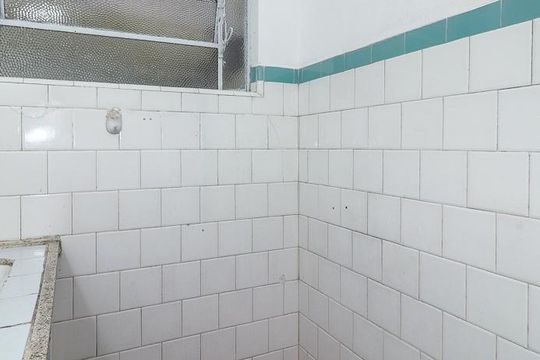 Cozinha de apartamento para alugar com 1 quarto, 39m² em Bom Fim, Porto Alegre