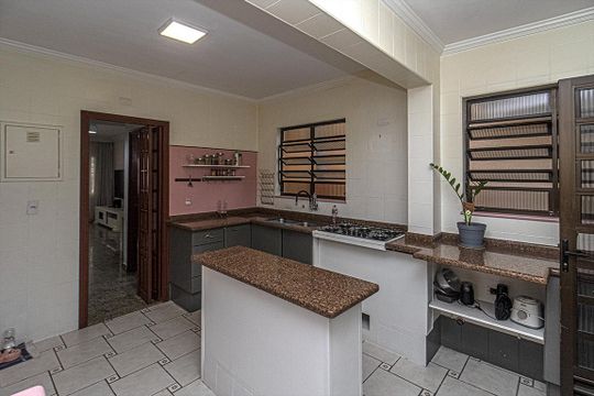 Cozinha de casa à venda com 4 quartos, 180m² em Sacoma, São Paulo