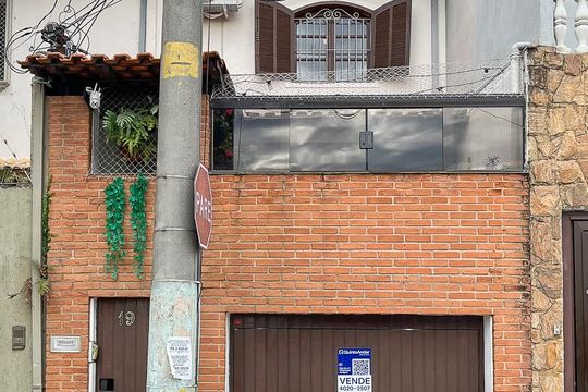 Fachada + plaquinha de casa à venda com 3 quartos, 138m² em Boa Vista, São Caetano do Sul