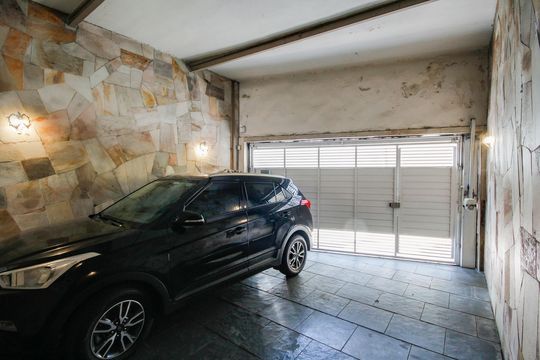 Garagem de casa para alugar com 3 quartos, 255m² em Parque Monteiro Soares, São Paulo