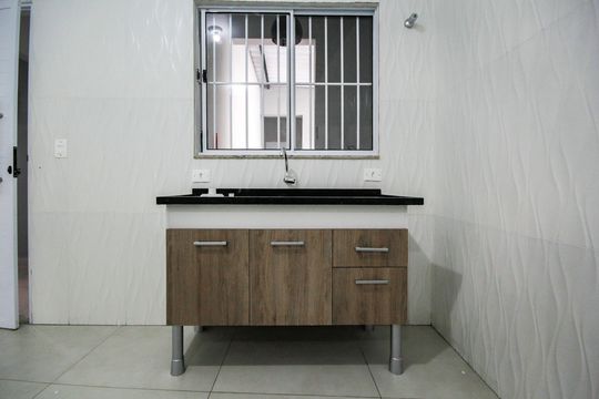Cozinha de kitnet/studio para alugar com 1 quarto, 30m² em Jardim Paulistano (zona Norte), São Paulo