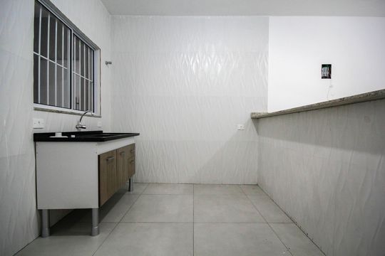 Cozinha de kitnet/studio para alugar com 1 quarto, 30m² em Jardim Paulistano (zona Norte), São Paulo