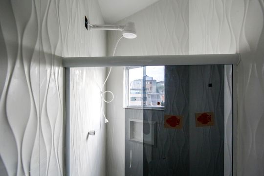 Banheiro Social de kitnet/studio para alugar com 1 quarto, 30m² em Jardim Paulistano (zona Norte), São Paulo