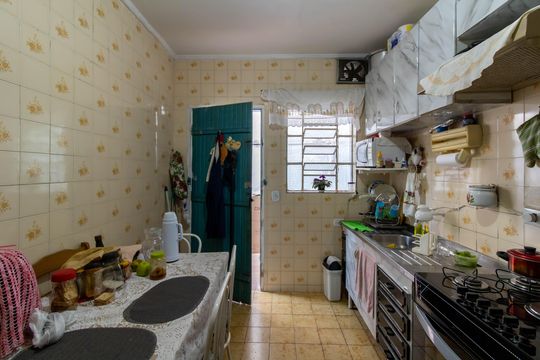 Cozinha de casa à venda com 2 quartos, 133m² em Jardim Rosa de Franca, Guarulhos