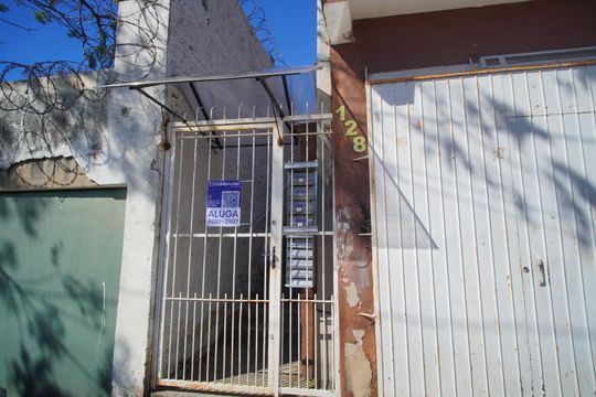 Fachada de apartamento para alugar com 1 quarto, 35m² em Vila Jardim, Porto Alegre