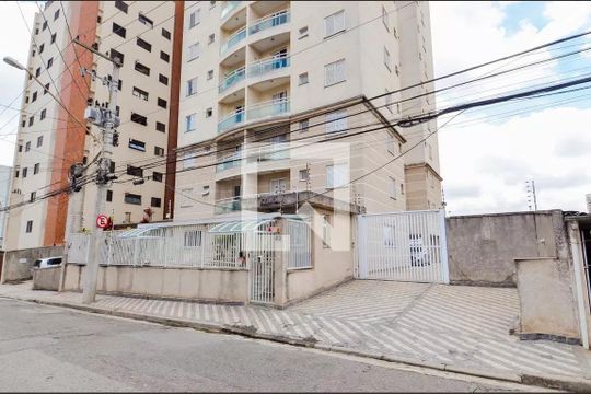 Fachada e portaria de apartamento à venda com 2 quartos, 61m² em Jardim Barbosa, Guarulhos