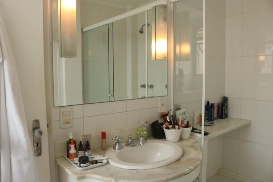 Banheiro da Suíte de apartamento para alugar com 2 quartos, 190m² em Perdizes, São Paulo