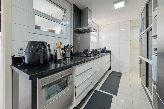 Cozinha de apartamento à venda com 4 quartos, 247m² em Vila Mariana, São Paulo