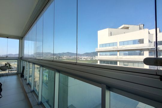 Varanda de apartamento à venda com 4 quartos, 205m² em Barra da Tijuca, Rio de Janeiro