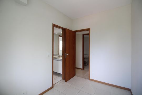 Quarto 1 de apartamento à venda com 3 quartos, 84m² em Jacarepaguá, Rio de Janeiro