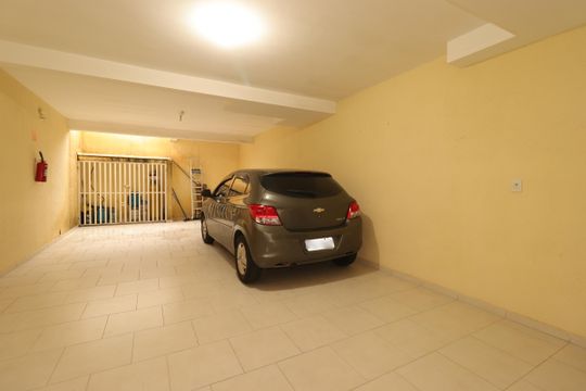 Garagem de apartamento à venda com 2 quartos, 90m² em Jardim das Maravilhas, Santo André
