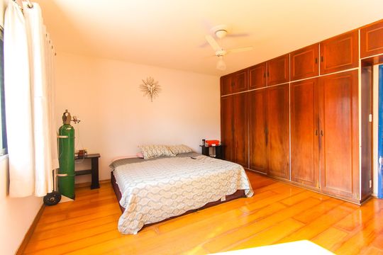 Suíte de casa para alugar com 4 quartos, 233m² em Jardim Nossa Senhora do Carmo, São Paulo