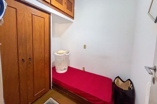 Quarto de Serviço de apartamento à venda com 4 quartos, 290m² em Jardim Paulista, São Paulo