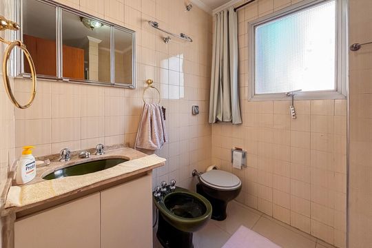 Banheiro 2 de apartamento à venda com 4 quartos, 290m² em Jardim Paulista, São Paulo