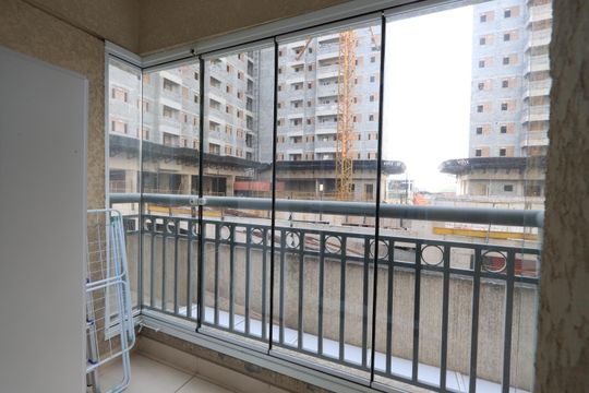 Varanda de kitnet/studio à venda com 1 quarto, 35m² em Vila Tolstoi, São Paulo