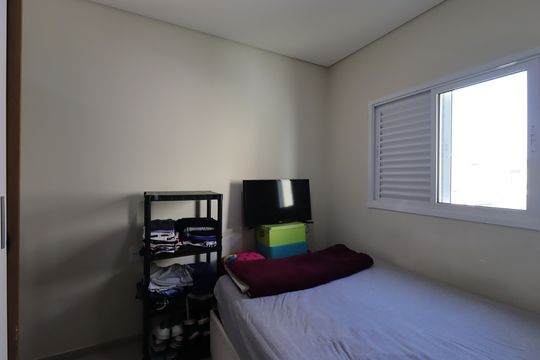 Suíte de apartamento à venda com 2 quartos, 100m² em Vila Sao Pedro, Santo André