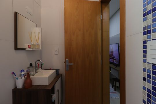 Banheiro Social de apartamento à venda com 2 quartos, 100m² em Vila Sao Pedro, Santo André