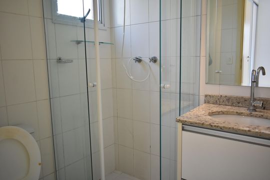Banheiro de apartamento à venda com 1 quarto, 43m² em Vila da Saúde, São Paulo