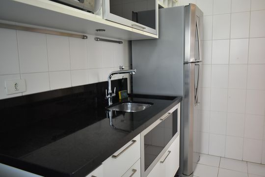 Cozinha de apartamento à venda com 1 quarto, 43m² em Vila da Saúde, São Paulo