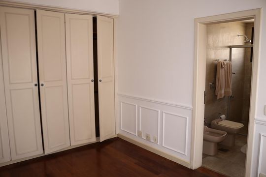 Suíte 3 de apartamento para alugar com 4 quartos, 344m² em Higienópolis, São Paulo