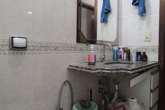 Banheiro da Suíte de casa à venda com 3 quartos, 210m² em Castelo, Belo Horizonte