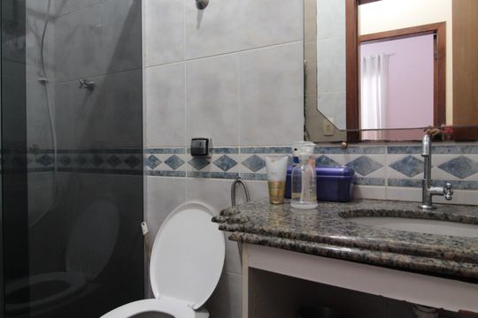 Banheiro Social de casa à venda com 3 quartos, 210m² em Castelo, Belo Horizonte