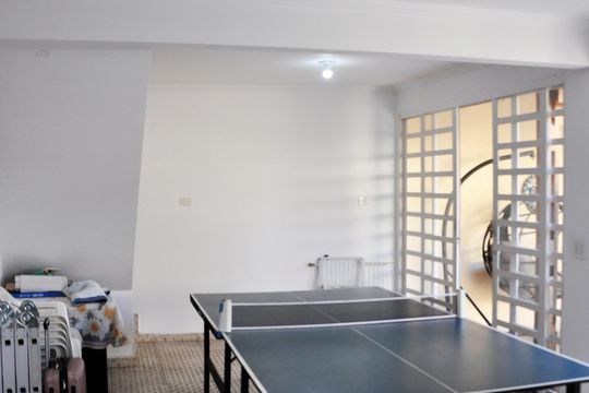 Área comum de casa para alugar com 4 quartos, 311m² em Jardim Monjolo, São Paulo
