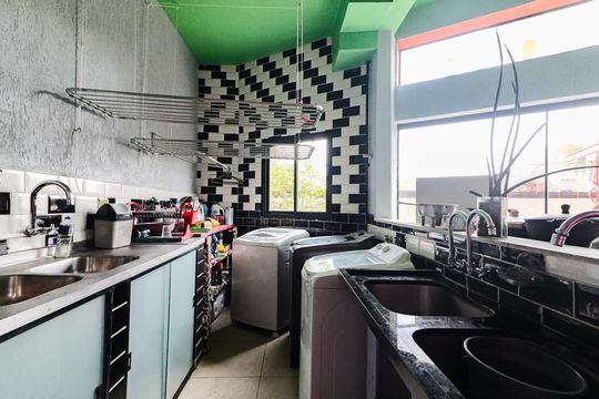Lavanderia de casa para alugar com 4 quartos, 480m² em Butantã, São Paulo