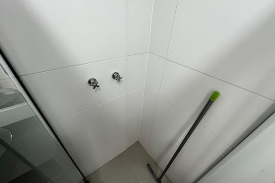 Banheiro de apartamento à venda com 2 quartos, 43m² em Sítio do Mandaqui, São Paulo