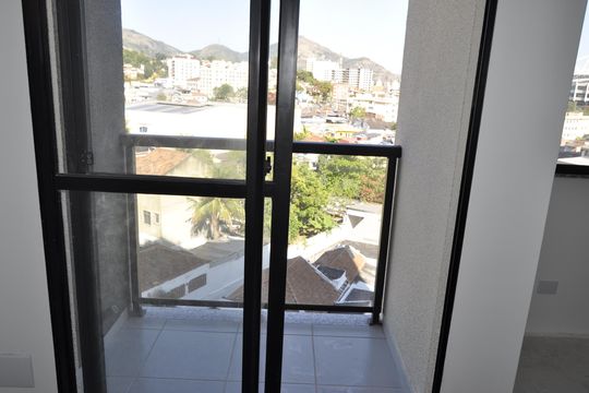 Varanda de kitnet/studio à venda com 1 quarto, 35m² em Todos Os Santos, Rio de Janeiro