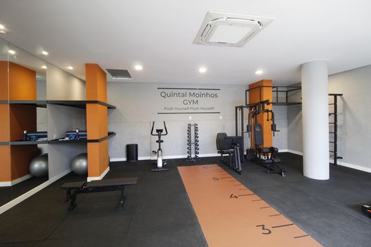 Área comum - Academia de apartamento à venda com 2 quartos, 70m² em Moinhos de Vento, Porto Alegre