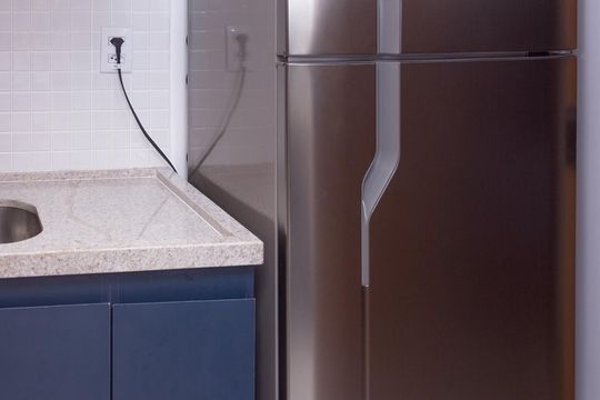 Cozinha de kitnet/studio para alugar com 1 quarto, 21m² em Jardim Armação, Salvador
