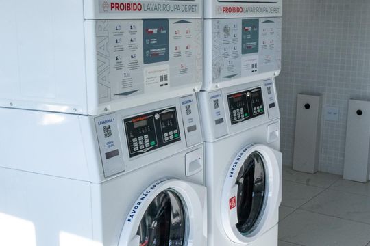 Área comum de kitnet/studio para alugar com 1 quarto, 21m² em Jardim Armação, Salvador