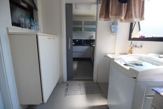 Área de Serviço de apartamento à venda com 4 quartos, 158m² em Vila Suzana, São Paulo