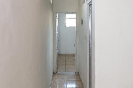 Sala de apartamento para alugar com 2 quartos, 50m² em Colégio, Rio de Janeiro