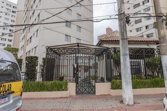 Fachada de apartamento à venda com 2 quartos, 52m² em Jardim Celeste, São Paulo