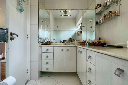 Banheiro da Suíte de apartamento para alugar com 4 quartos, 264m² em Paraíso, São Paulo
